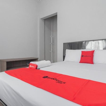 Reddoorz Syariah Near Wisata Situ Gunung Sukabumi Hotell Kadudampit Exteriör bild