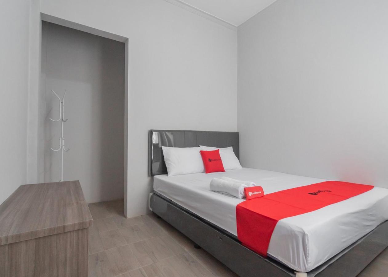Reddoorz Syariah Near Wisata Situ Gunung Sukabumi Hotell Kadudampit Exteriör bild