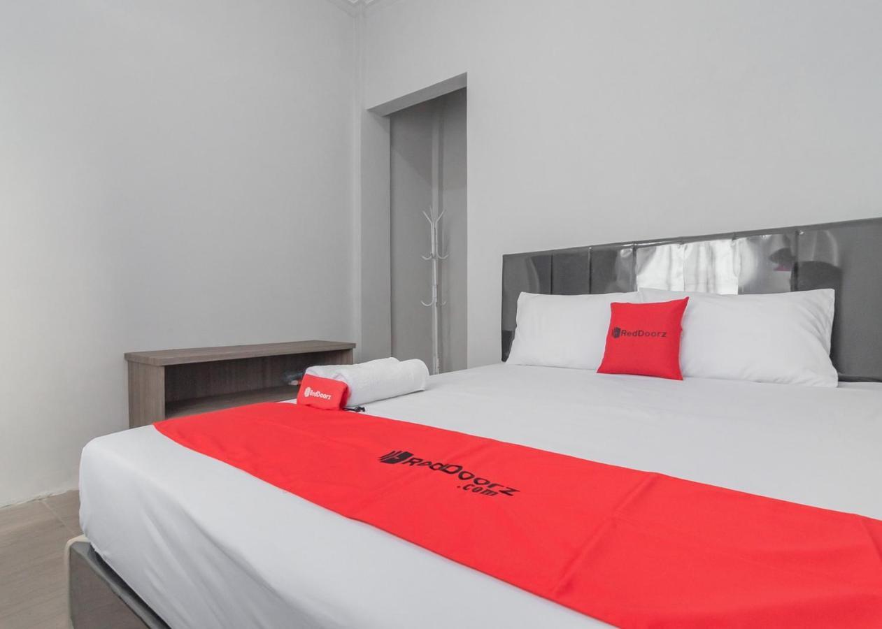 Reddoorz Syariah Near Wisata Situ Gunung Sukabumi Hotell Kadudampit Exteriör bild